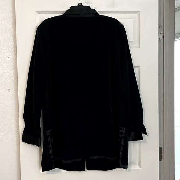 WOMEN’S PLUS SIZE BUTTON DOWN 3/4 SLEEVE BLOUSE : SIZE 3X - Picture 4 of 4